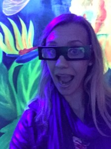 Your Hoffliness enjoying a 3-D art exhibit at the Palace Theater